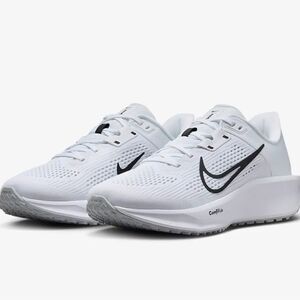 Nike Quest 6 Sneakers